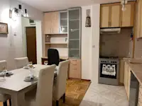 Banesë me QIRA – 70 m² | Rruga Bill Clinton, afër Katedrales, Prishtinë - Thumbnail 4