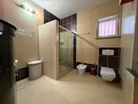 House FOR SALE – 600 m² Living Space | 7.3 Ares of Land | Veternik, Qendresa Neighborhood - Thumbnail 8