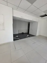 Commercial Property for Rent – 400 m² in Qafa, Prishtina - Thumbnail 24