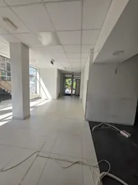 Objekt Afarist me Qira – 400 m² në Qafë, Prishtinë - Thumbnail 2