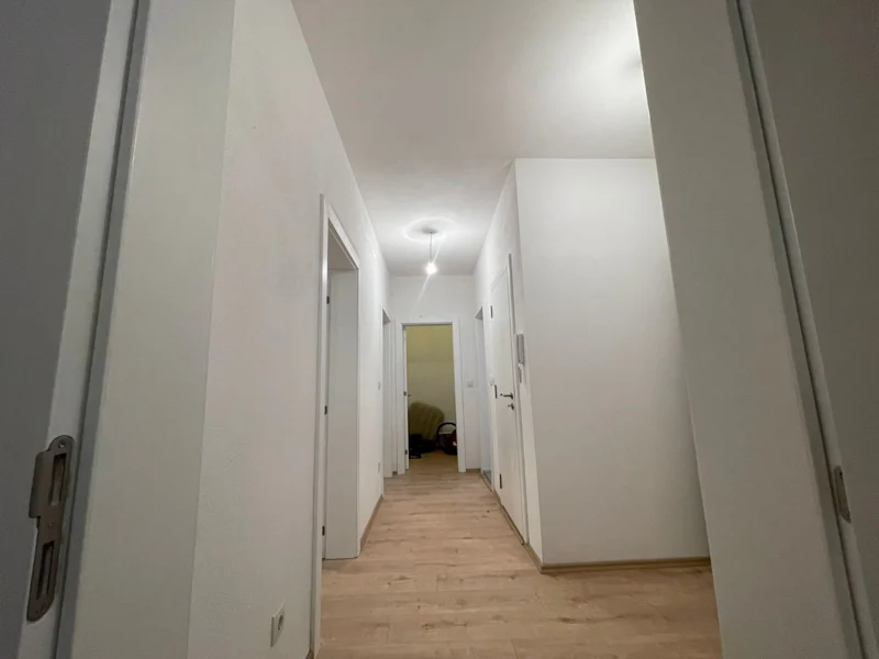 Ofrohet me Qira ose në Shitje – Banesë në Vushtrri, 88 m², Kati i 8-të. - Image 6