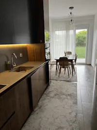 Jetë Premium në Veternik – Shtëpi e Mobiluar 300 m² në SHITJE - Thumbnail 3