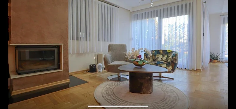 Shtëpi LUKSOZE në SHITJE – 320 m² në Lagjën Qendresa - Image 2