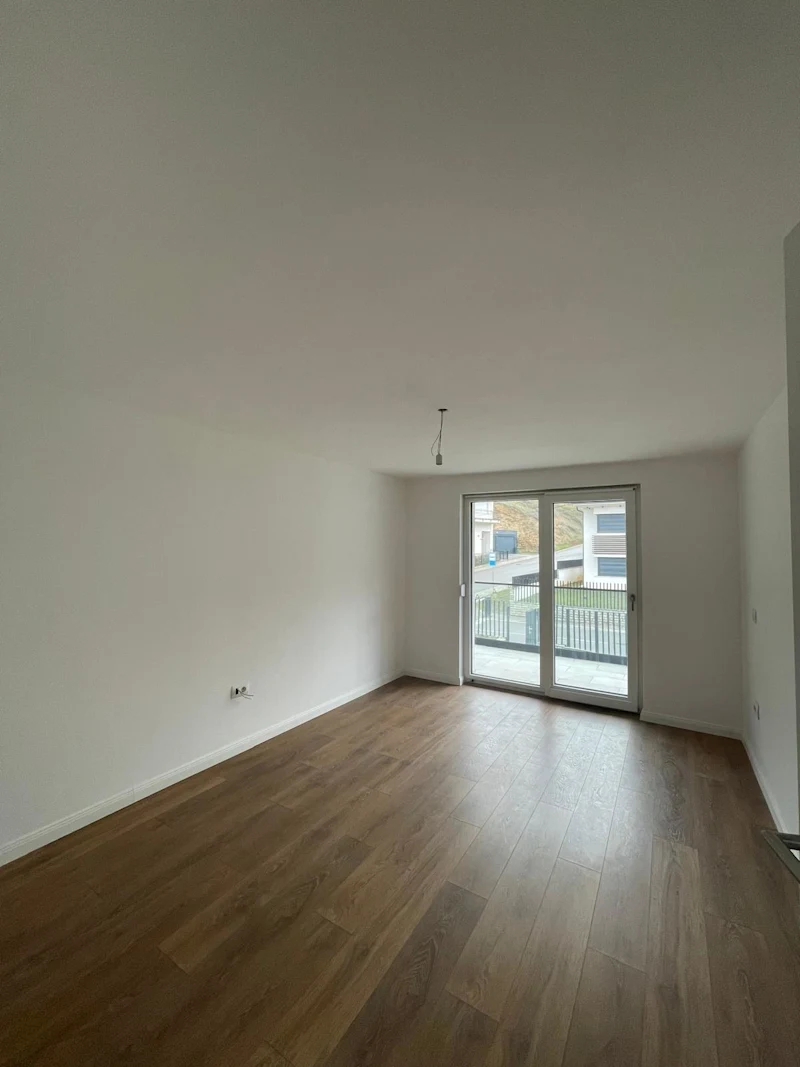 SHITET Shtëpi Moderne 332 m² | në Sofalia Hills - Image 9