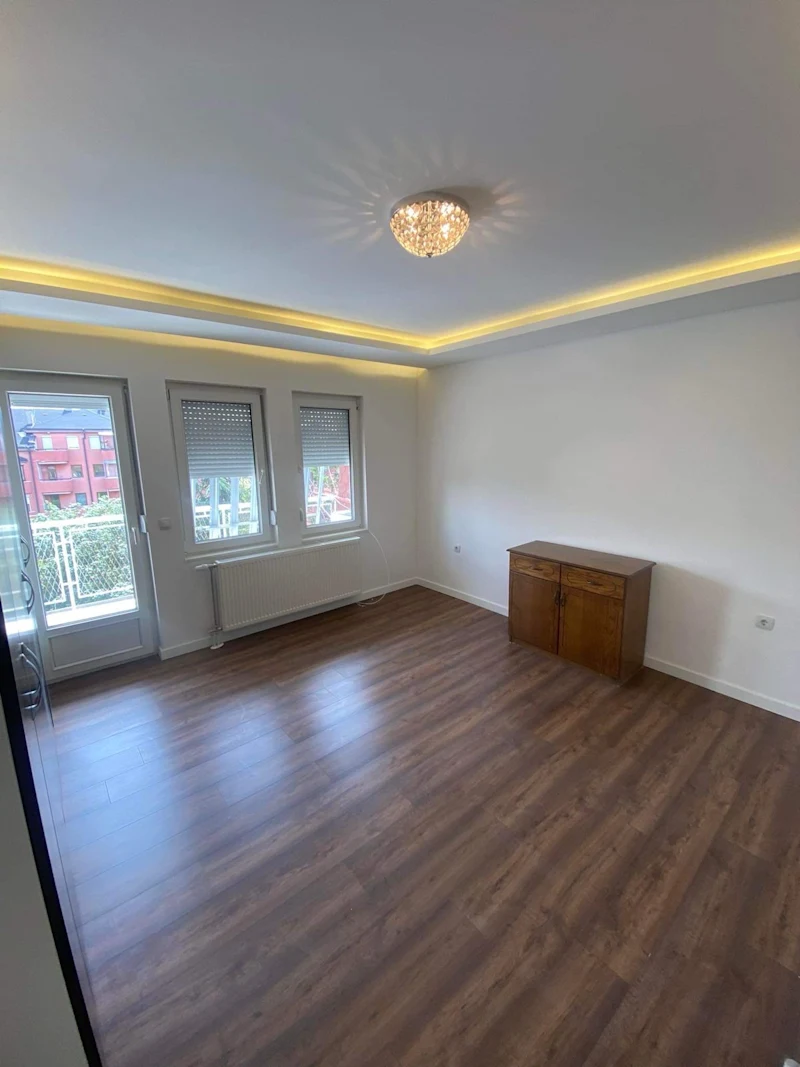 Banese me qira tek sheshi - Image 6