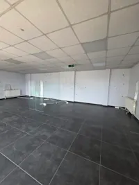 Objekt Afarist me Qira – 400 m² në Qafë, Prishtinë - Thumbnail 12