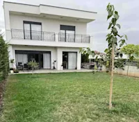 Jetë Premium në Veternik – Shtëpi e Mobiluar 300 m² në SHITJE - Thumbnail 1