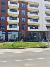 Lokal me qira ne lagjen Dragodan afër Komunës së re. - Thumbnail 2