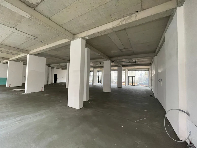 Lokal për SHITJE në Drenas – 472 m² Hapësirë Biznesi - Image 5