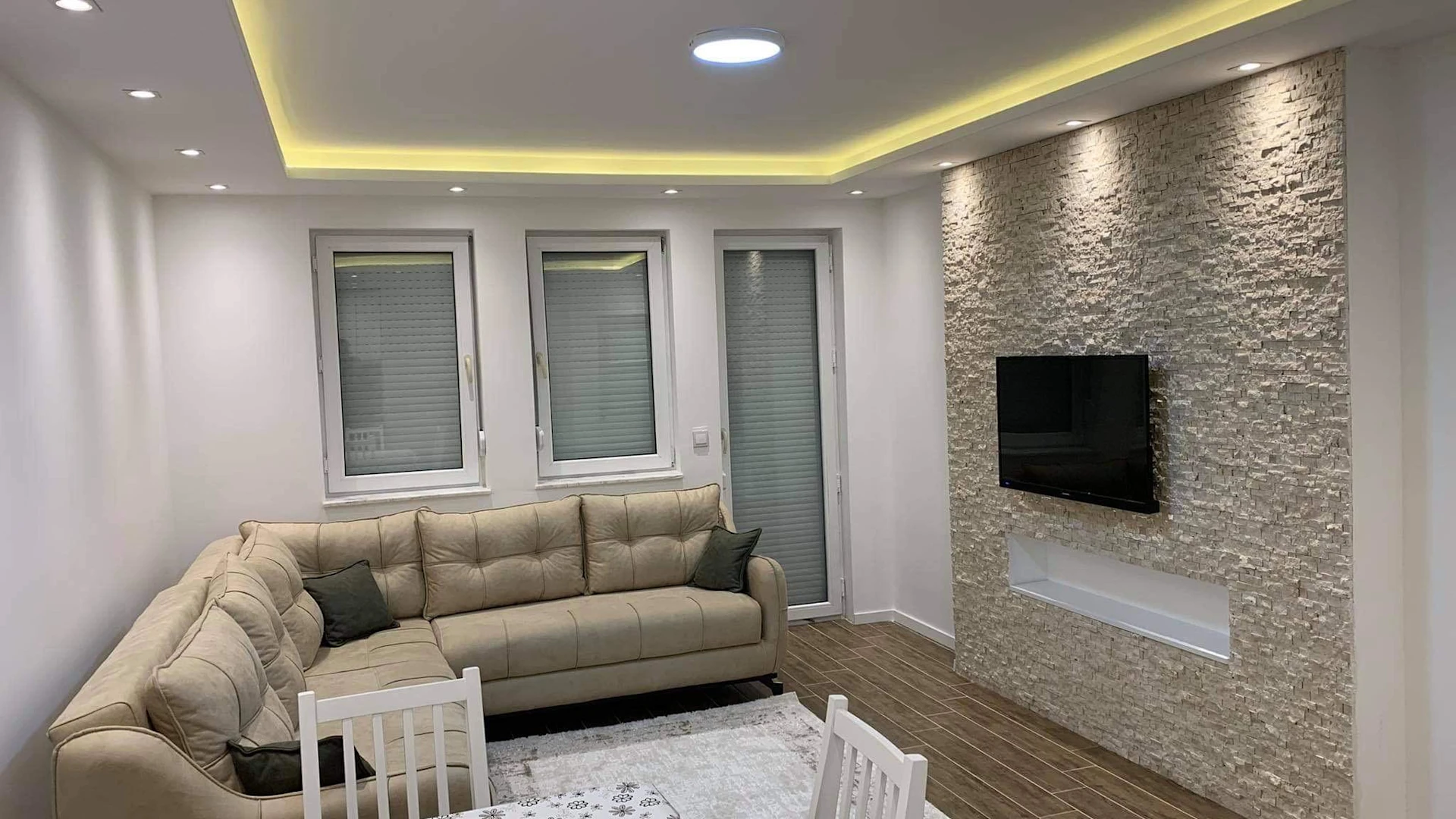 APARTMENT FOR RENT – 60 m² - Image 1