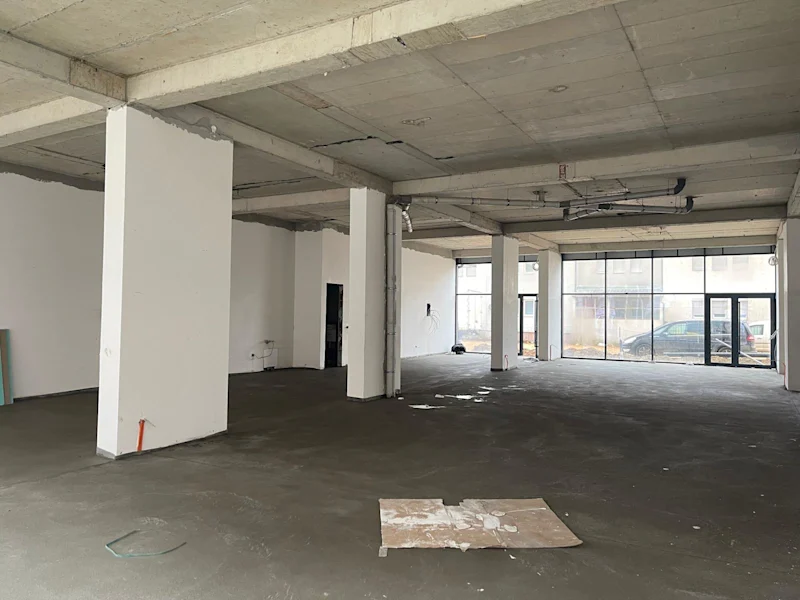 Lokal për SHITJE në Drenas – 472 m² Hapësirë Biznesi - Image 4