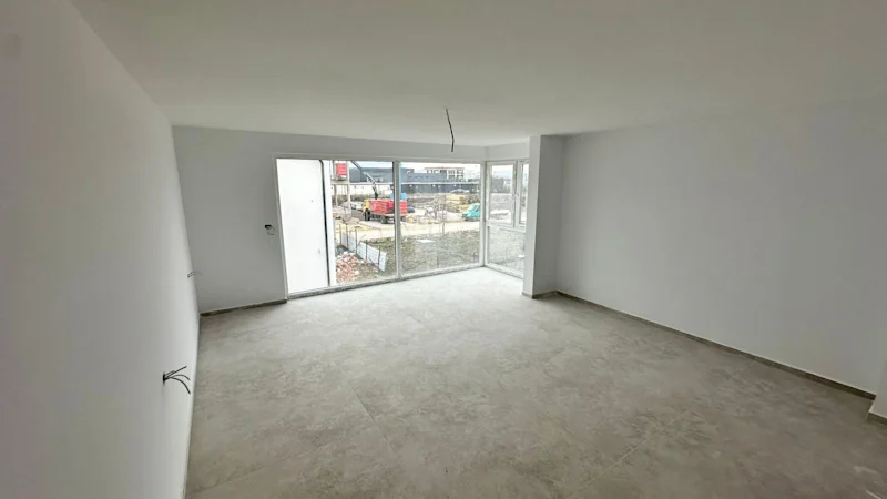 House for SALE – 240 m² | in Çagllavicë - Image 4