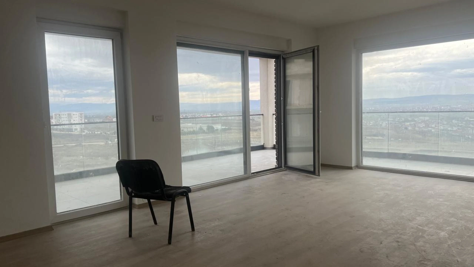 Shitet Banesa – Lagjja Emshir, Kati i 4-të. - Image 1