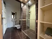 House FOR SALE – 600 m² Living Space | 7.3 Ares of Land | Veternik, Qendresa Neighborhood - Thumbnail 11
