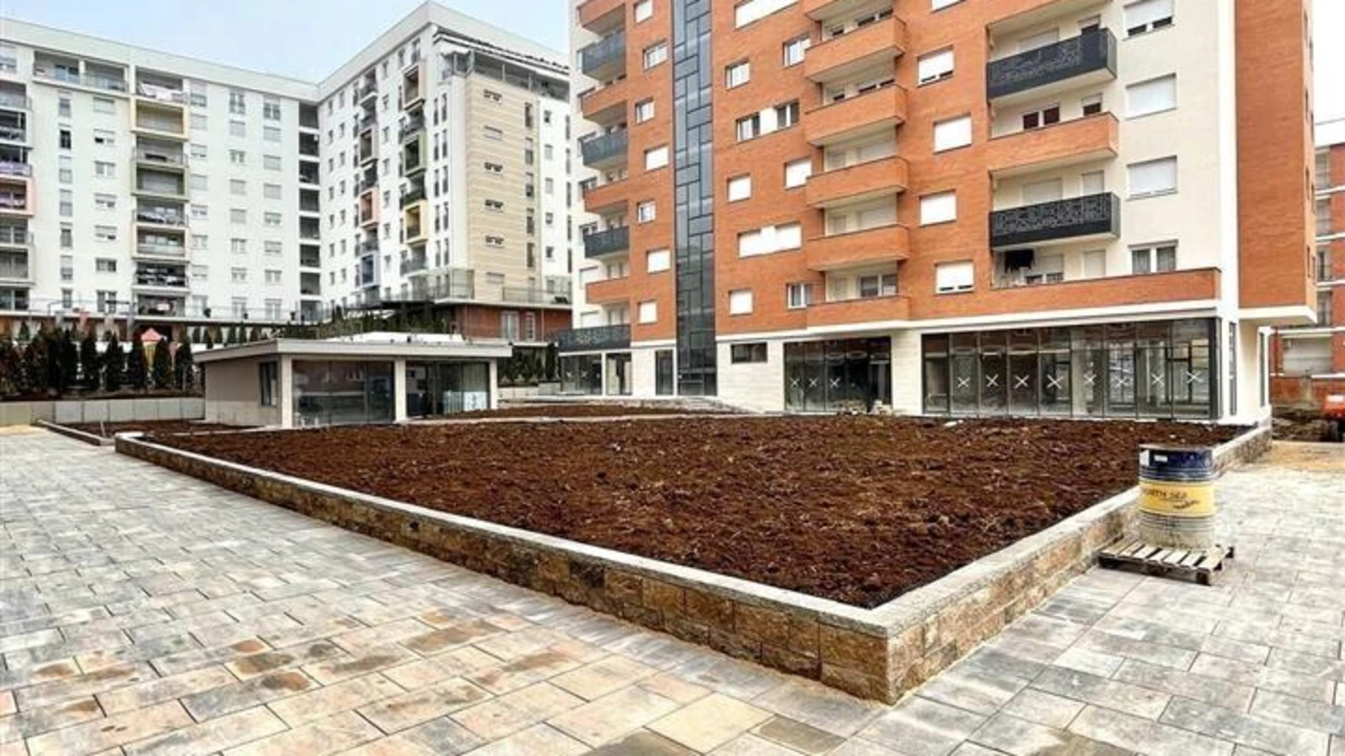 BANESË ME QIRA – 84 m² - Image 1