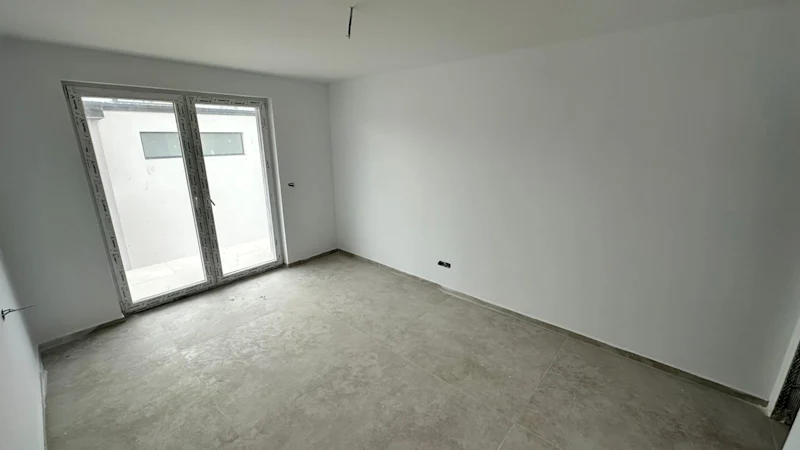 House for SALE – 240 m² | in Çagllavicë - Image 13