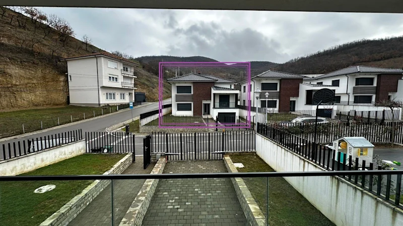 SHITET Shtëpi Moderne 319 m² | në Sofalia Hills - Image 19