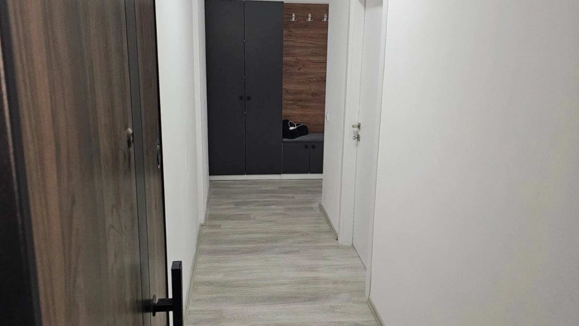 BANESË ME QIRA – 86.30 m² - Image 1