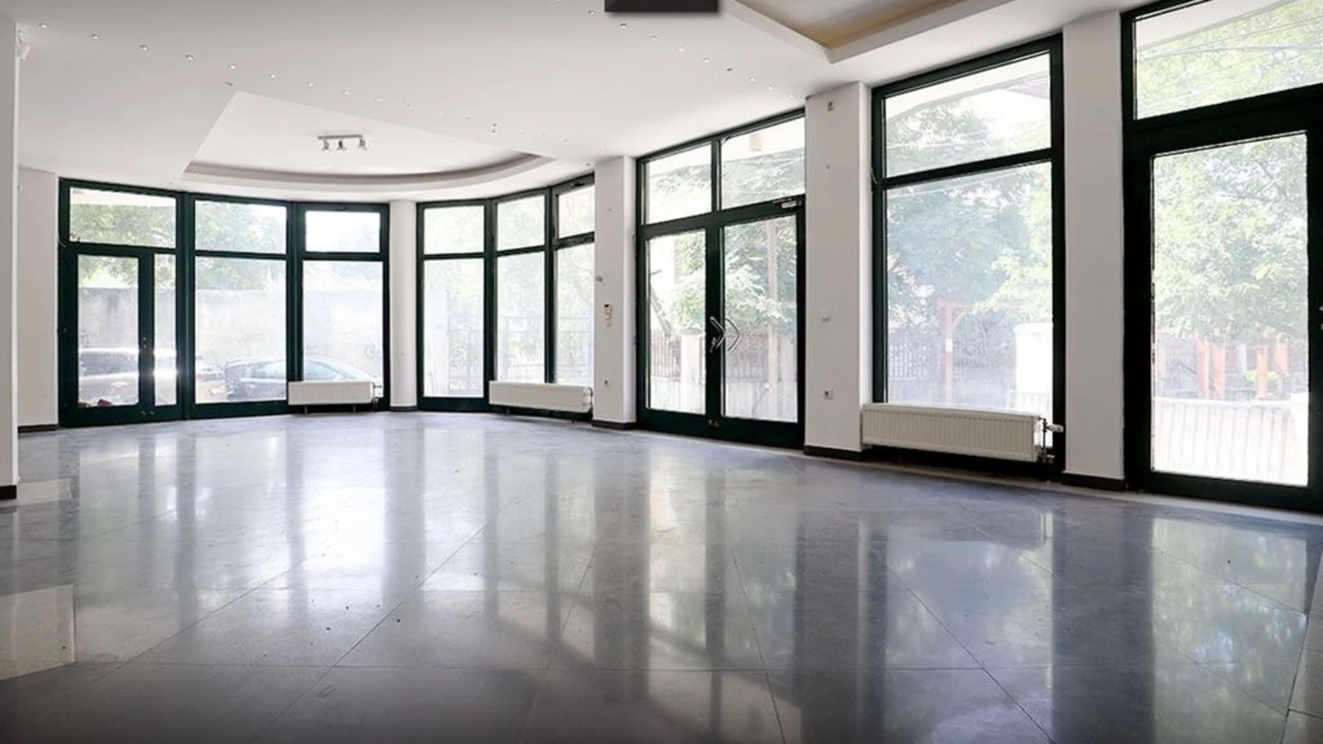 Objekt Administrativ me QIRA – 740 m² | në Prishtinë - Image 1