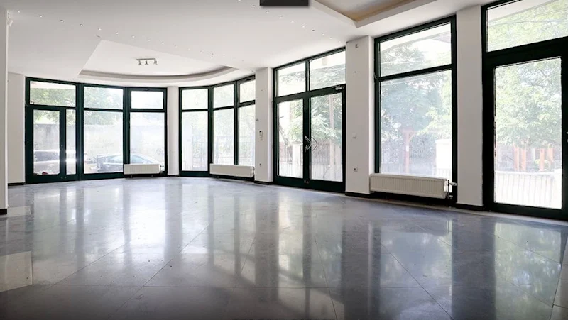 Administrative Building for RENT – 740 m² | in Pristina - Image 1