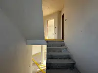 SHTËPI NË SHITJE – 200 m² - Thumbnail 13