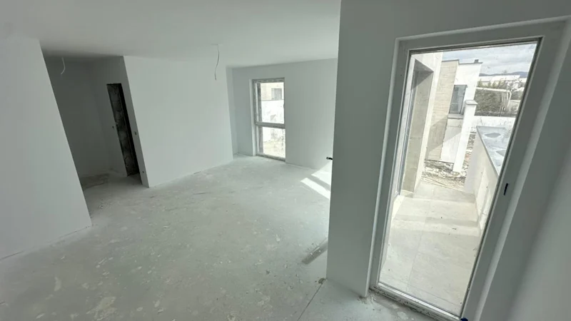 House for SALE – 215 m² | in Çagllavicë - Image 13