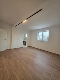 SHTËPI ME QIRA – 174 m² - Thumbnail 4