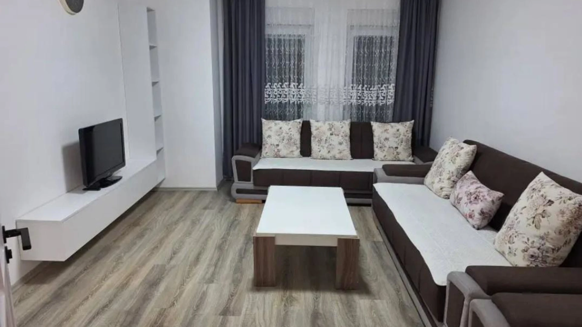 APARTMENT FOR RENT – 110 m² - Image 1