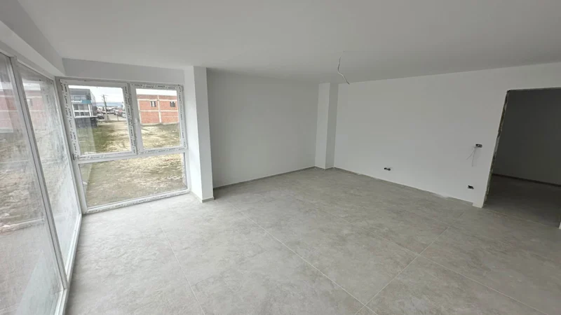 House for SALE – 240 m² | in Çagllavicë - Image 2