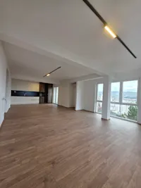 SHTËPI ME QIRA – 174 m² - Thumbnail 3