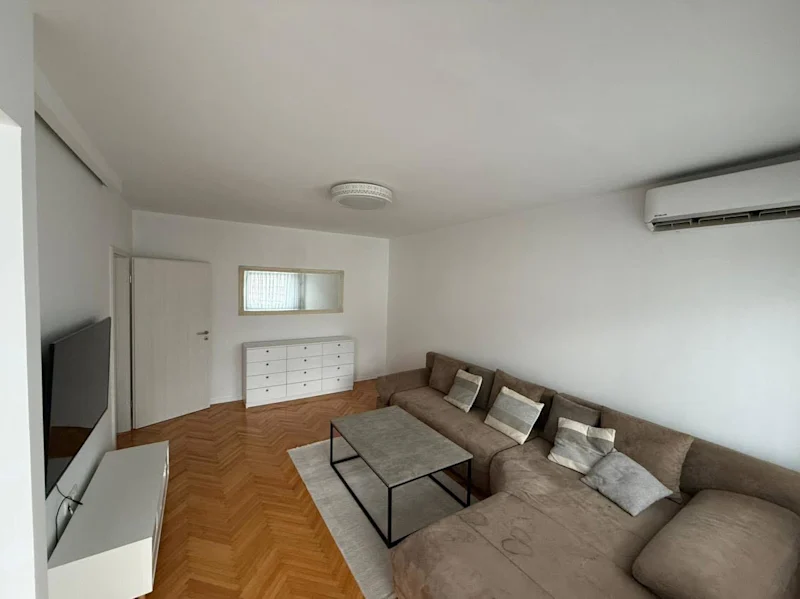 Apartment for rent in the Bregu i Diellit neighborhood, near the White Buildings - Image 1