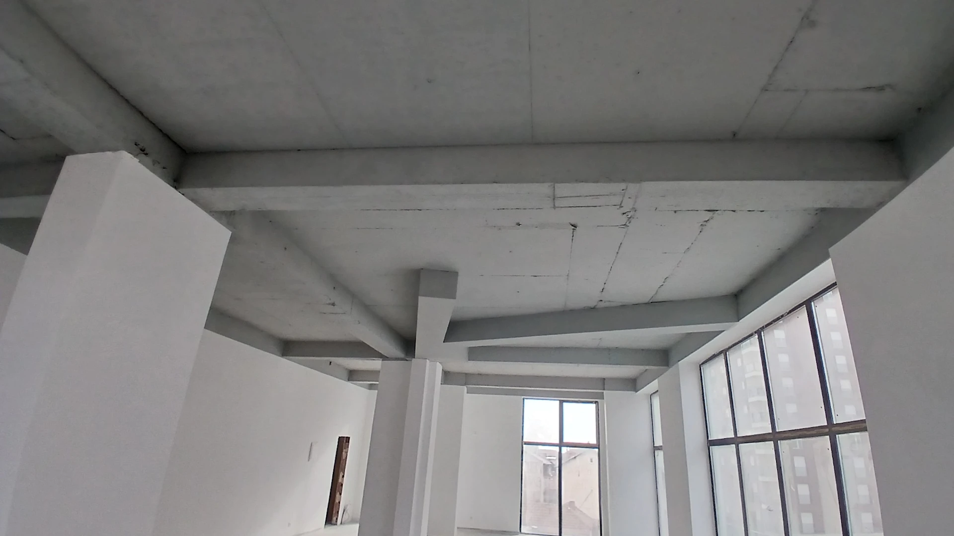 Commercial space of 110 m² offered for rent or sale, located in Bregu i Diellit. - Image 1