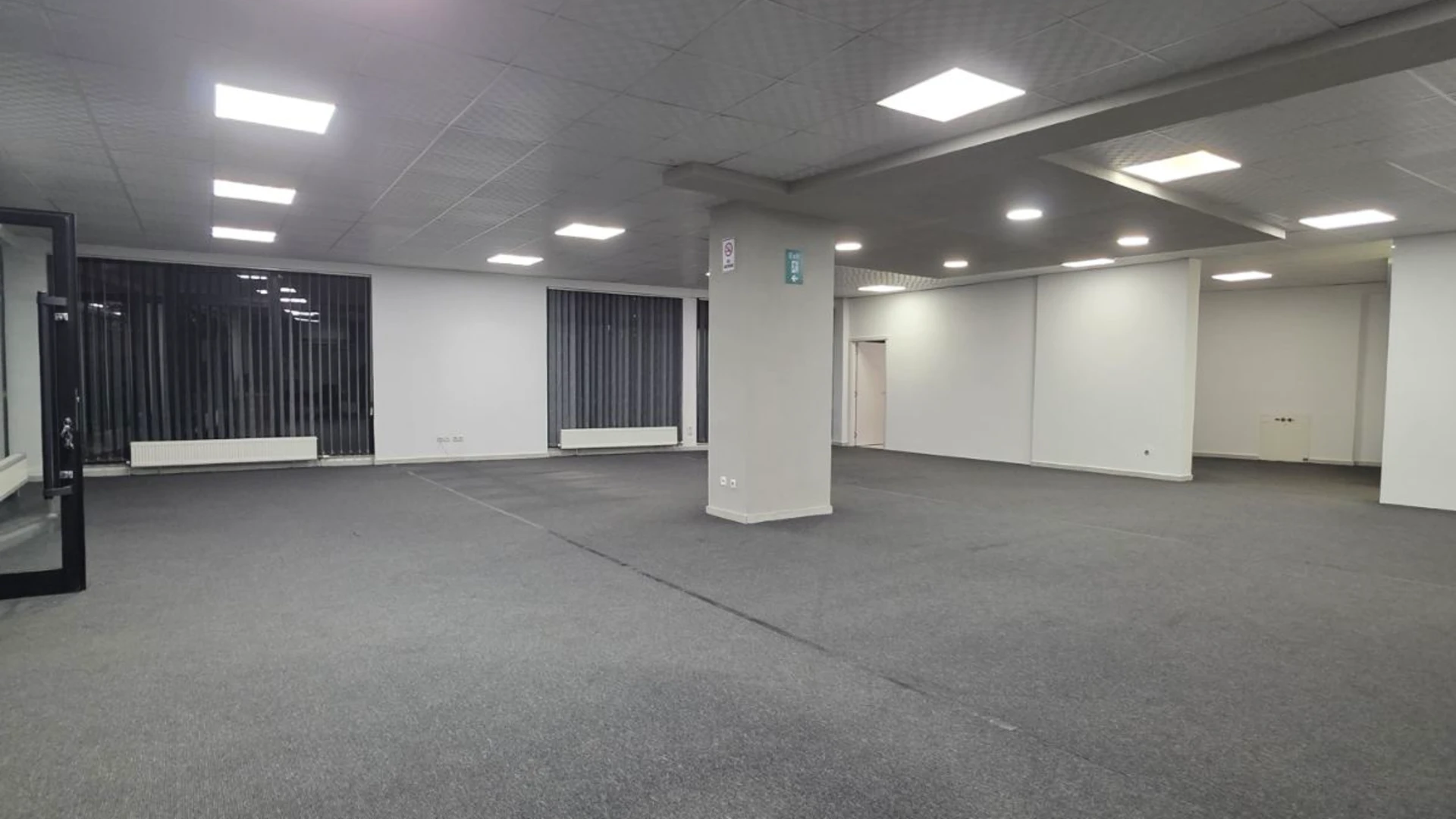 LOKAL AFARIST ME QIRA – 252 m² - Image 1