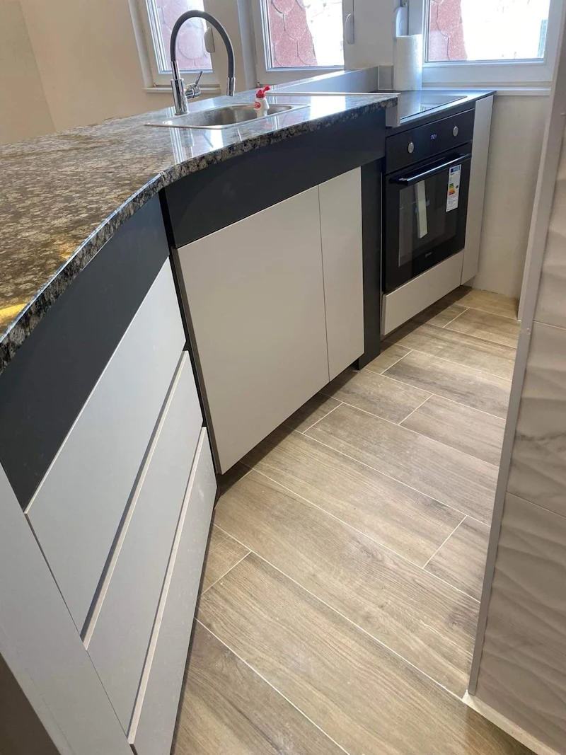 Banese me qira tek sheshi - Image 5