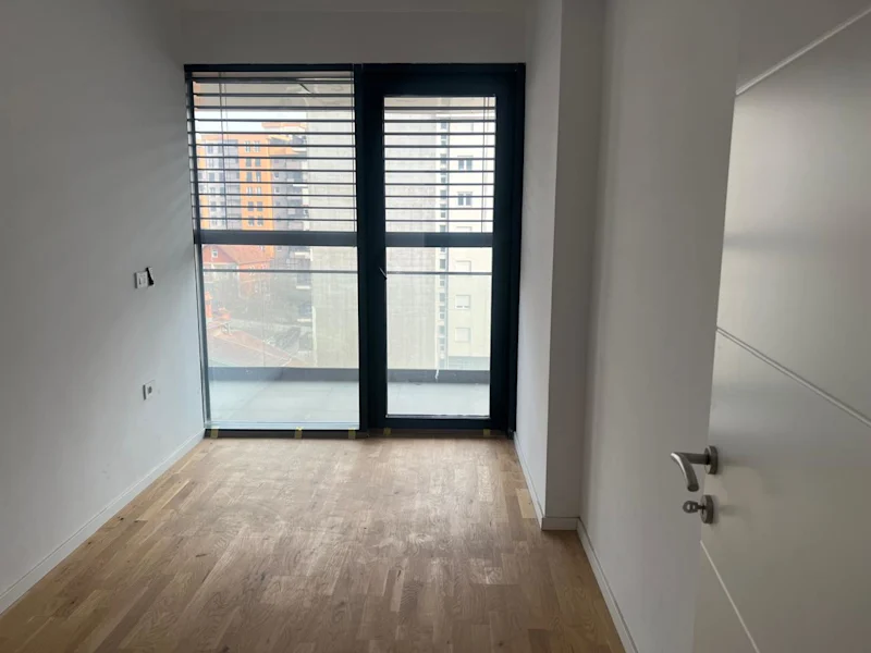 For sale: A modern apartment with a total area of 180 m², located on Muharrem Fejza Street. - Image 3