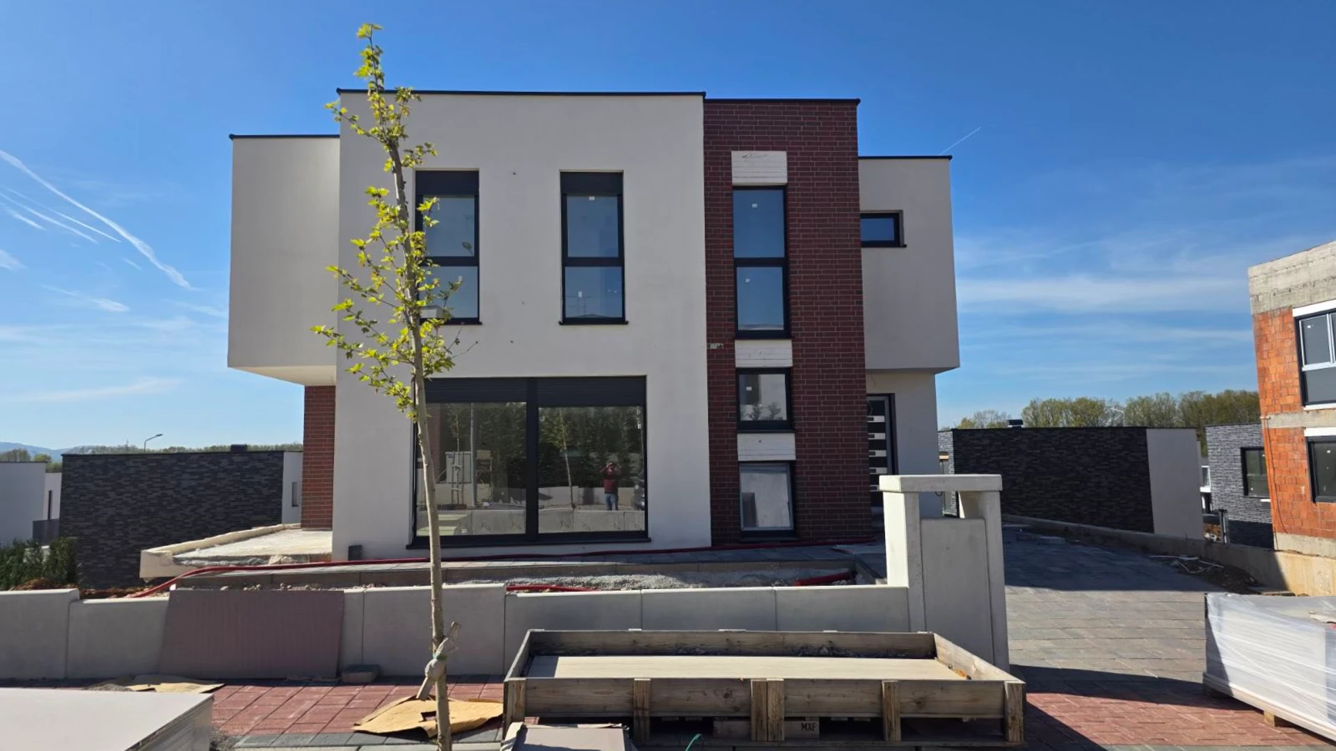 House for Sale – 292 m² | Panorama Residence, Ferizaj - Image 1