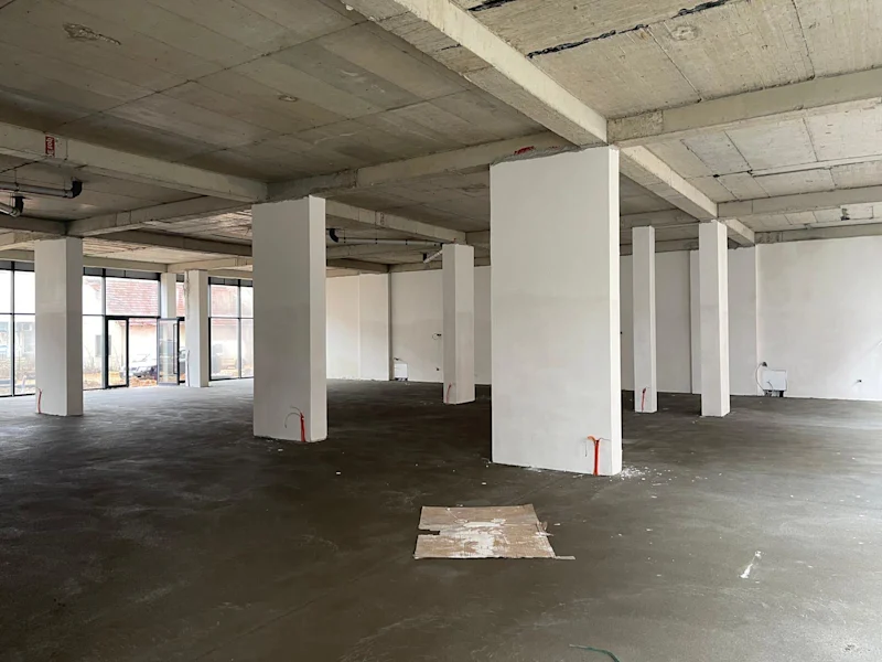 Lokal për SHITJE në Drenas – 472 m² Hapësirë Biznesi - Image 3