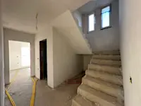 SHTËPI NË SHITJE – 200 m² - Thumbnail 9