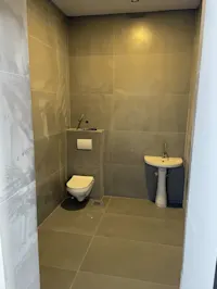 Lokal me qira ne lagjen Dragodan afër Komunës së re. - Thumbnail 7