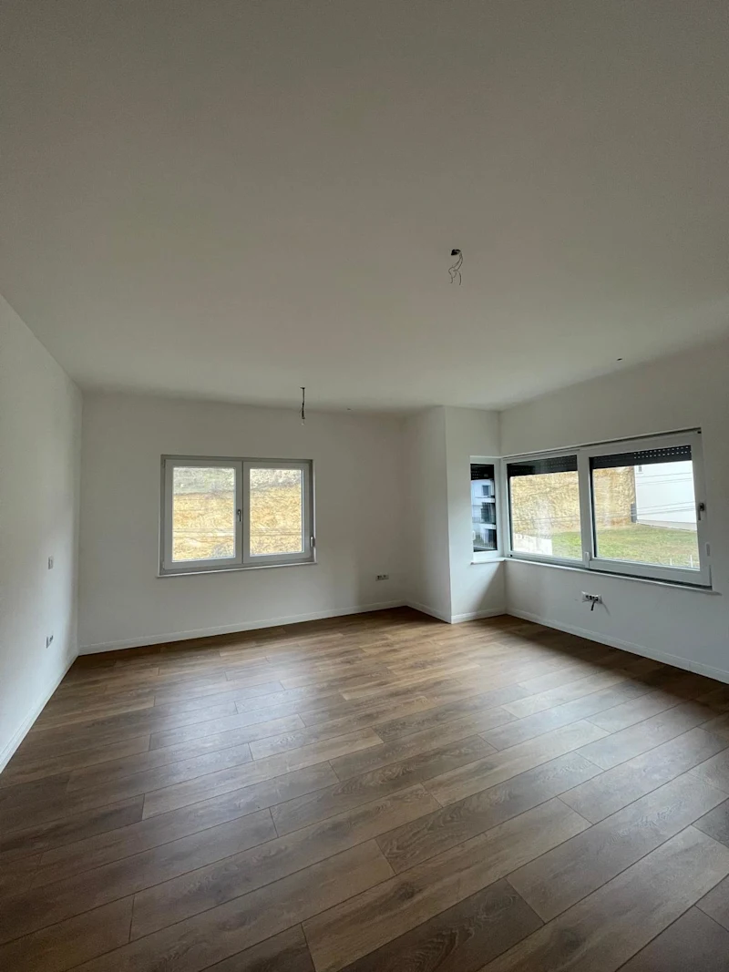 SHITET Shtëpi Moderne 332 m² | në Sofalia Hills  - Image 8