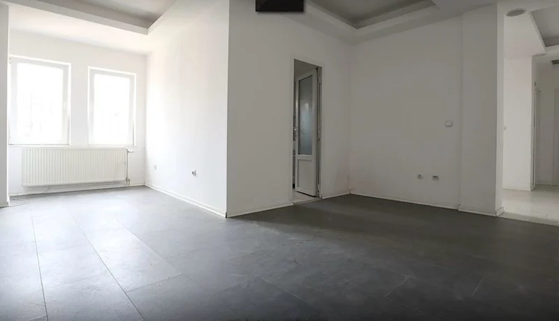 Administrative Building for RENT – 740 m² | in Pristina - Image 8