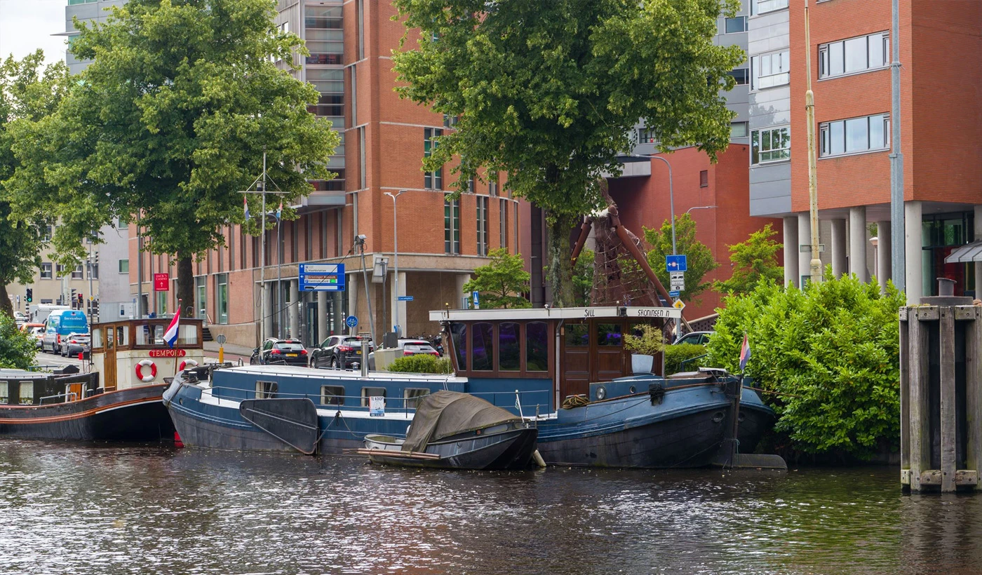 Woonboot Groningen Emmasingel