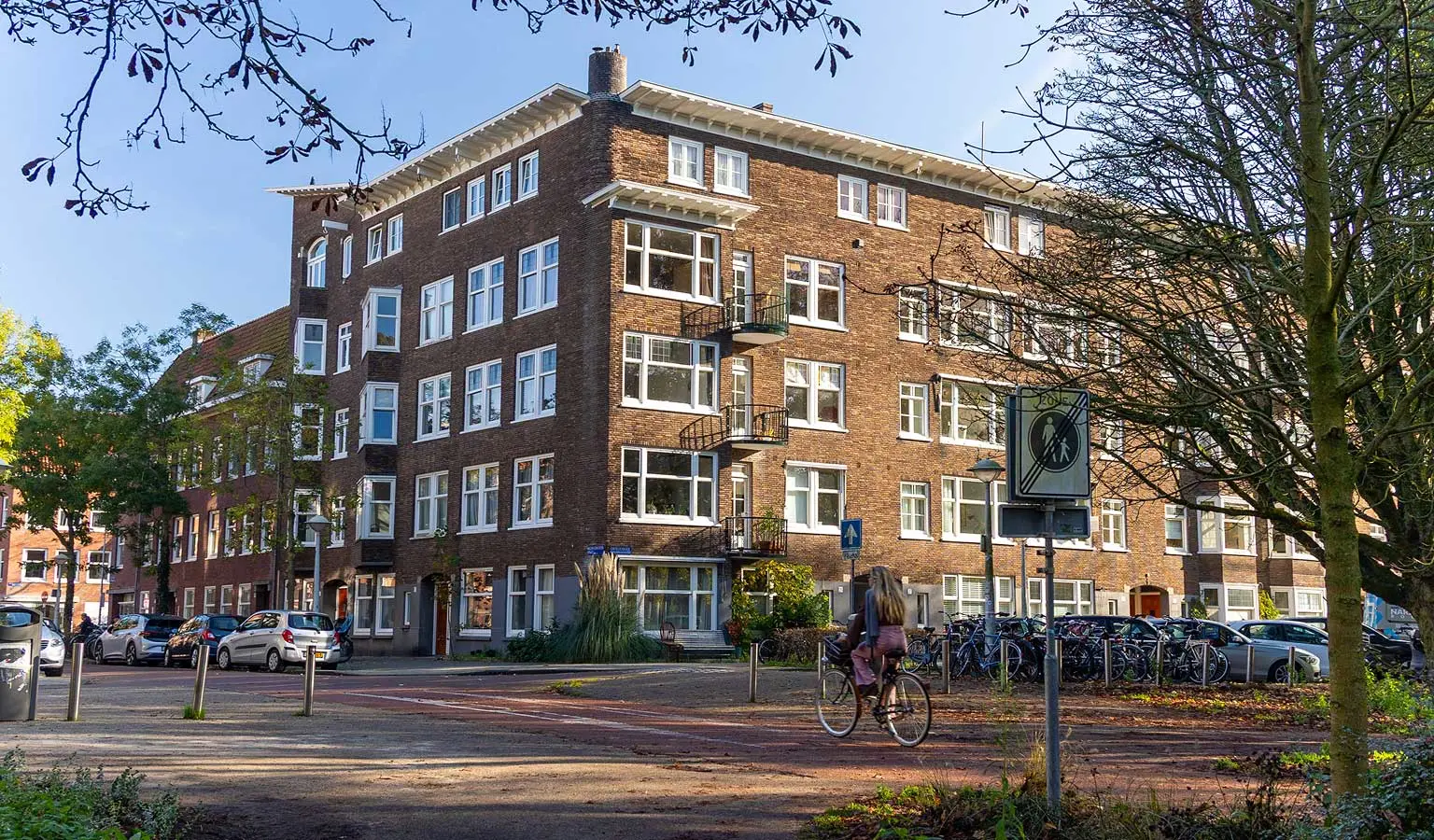 Straatbeeld in de wijk De Baarsjes in Amsterdam.