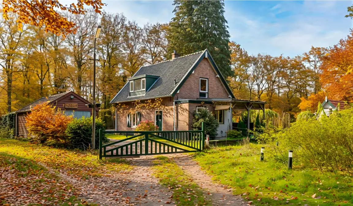 Vrijstaand boswachtershuis in Driebergen-Rijsenburg.