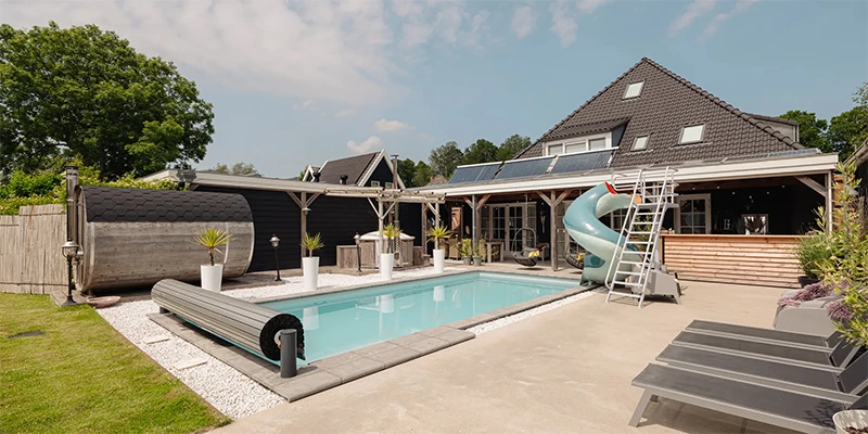 Kadijk 1-B in Venhuizen, met glijbaan, was het meest bekeken huis op Funda van het derde kwartaal 2025.