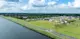 Luchtfoto van een bestaande cluster nieuwbouwwoningen in Almere.