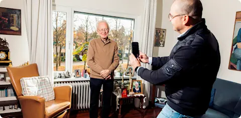 De 77-jarige Jan vond emotionele steun bij zijn aankoopmakelaar