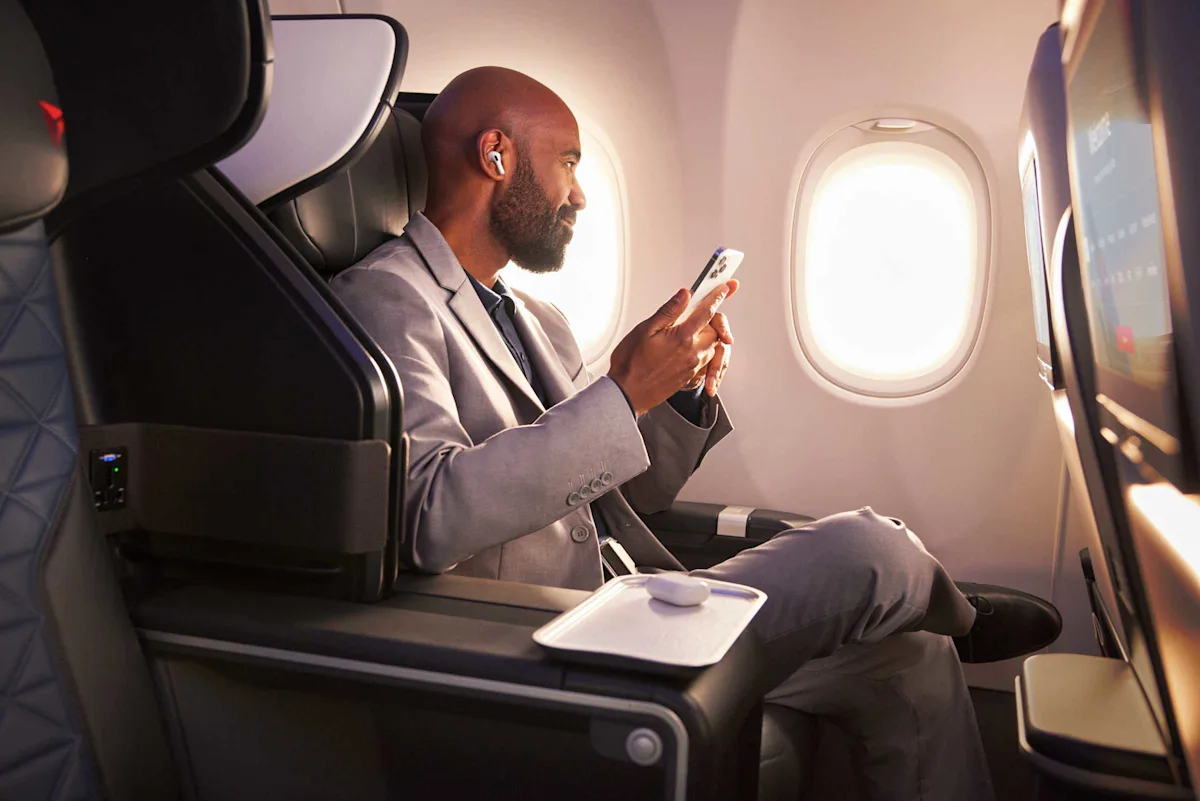 A Delta First Class domestic cabin, illustrating how to fly Delta first class for less.