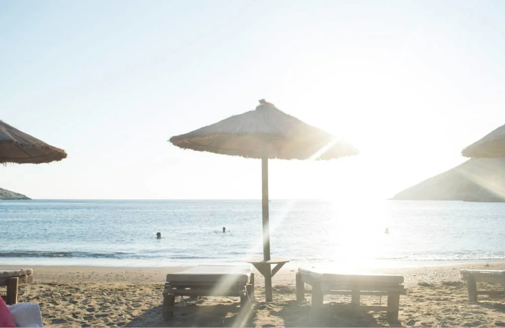 A quiet shoulder-season beach, illustrating great fall beach destinations to visit on points.