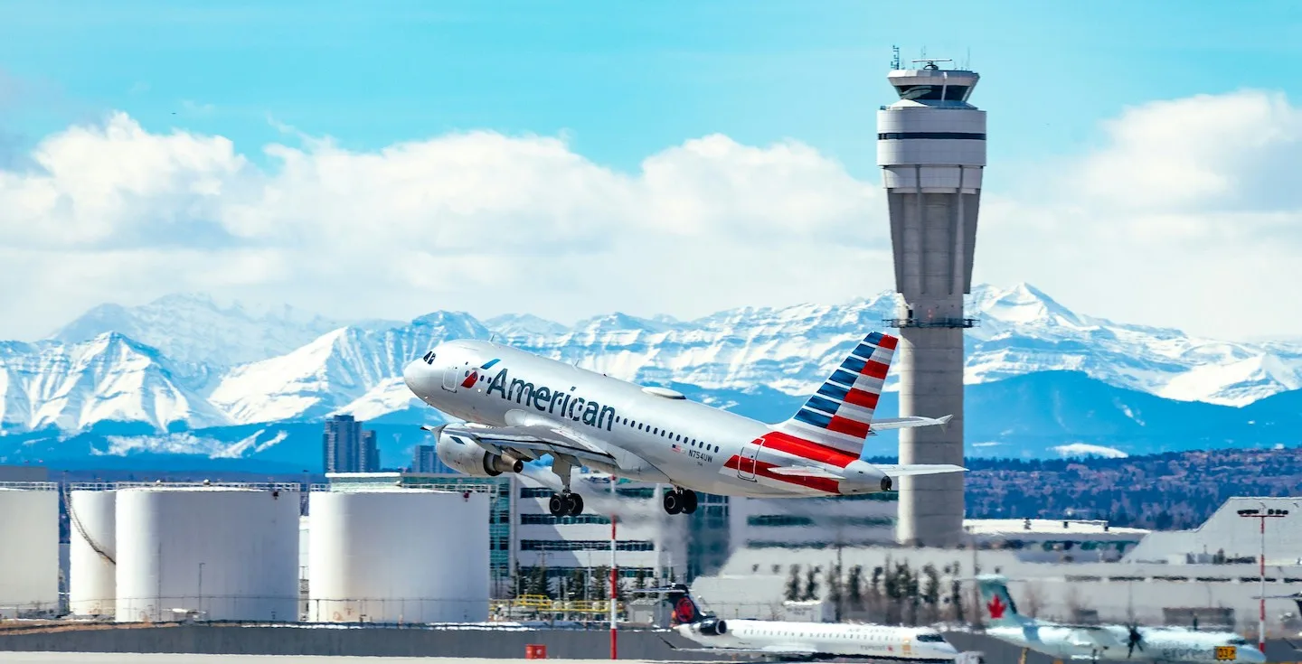 An American Airlines aircraft, illustrating how to book AA flights with AAdvantage miles.